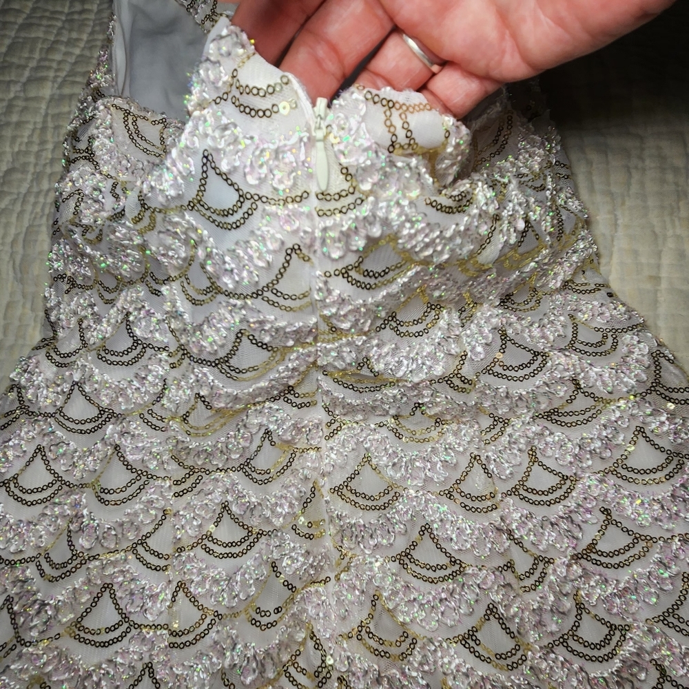 Covington Womens Sz 6 White Gold Sequin Cocktail Dress Sleeveless - Picture 9 of 9